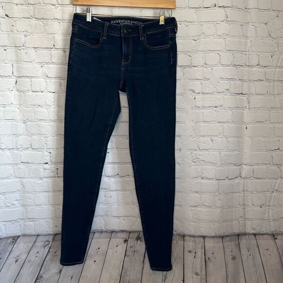 American Eagle Super Stretch Dark Wash Jegging size 4 - Picture 1 of 8